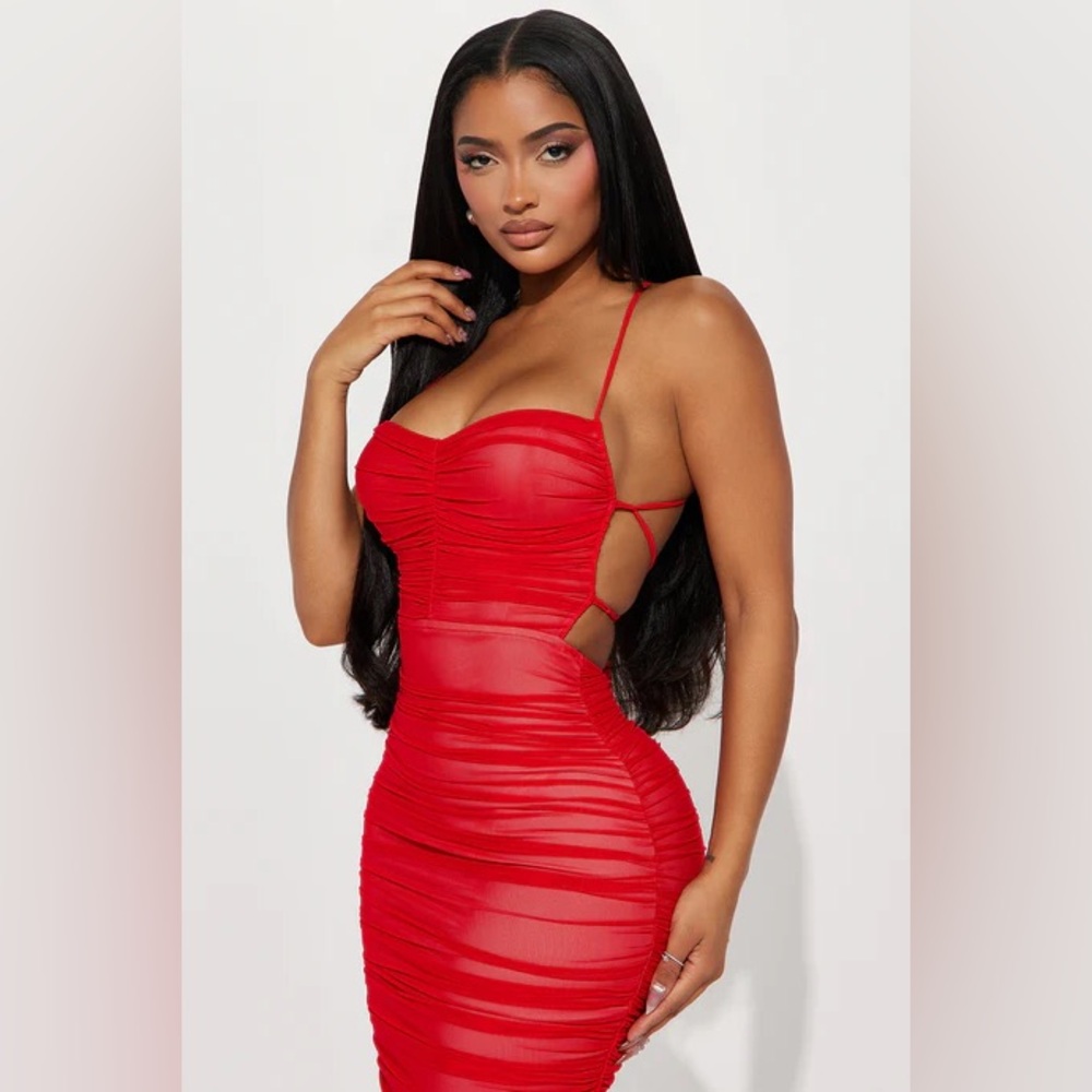 Fashion Nova Elegant Red Dress size m
